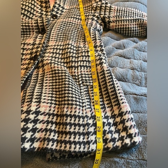 Marvin Richard’s Vintage Wool Blend Houndstooth Pink and Grey Pea Coat - Picture 3 of 14